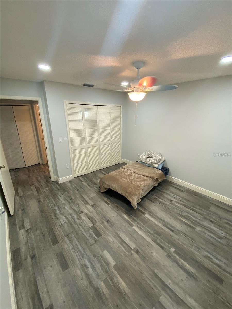 Image 30 of 49 For 2390 Bentley Dr