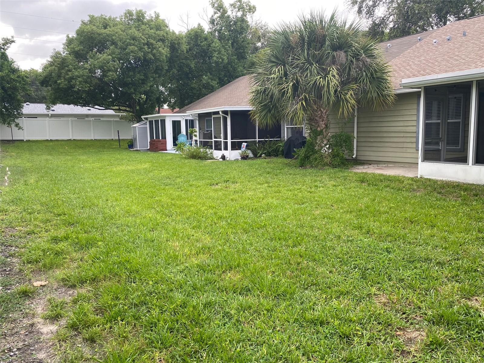 Image 41 of 49 For 2390 Bentley Dr