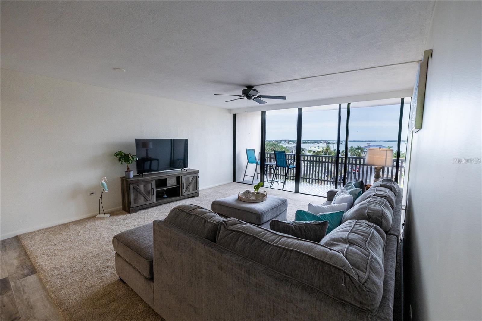 Image 11 of 17 For 450 Treasure Island Causeway 603