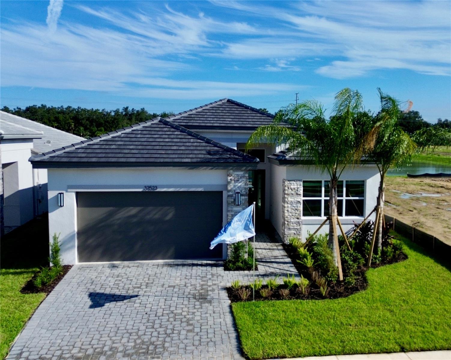Image 51 of 52 For 32523 Neroli Street