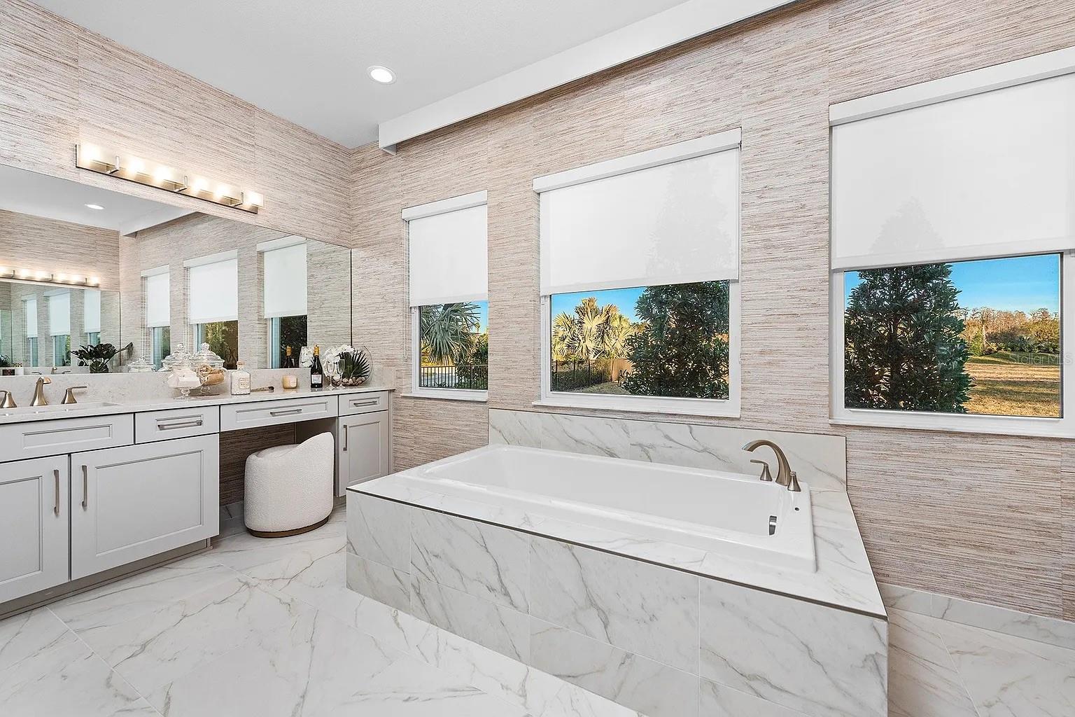 Image 8 of 19 For 32523 Neroli Street