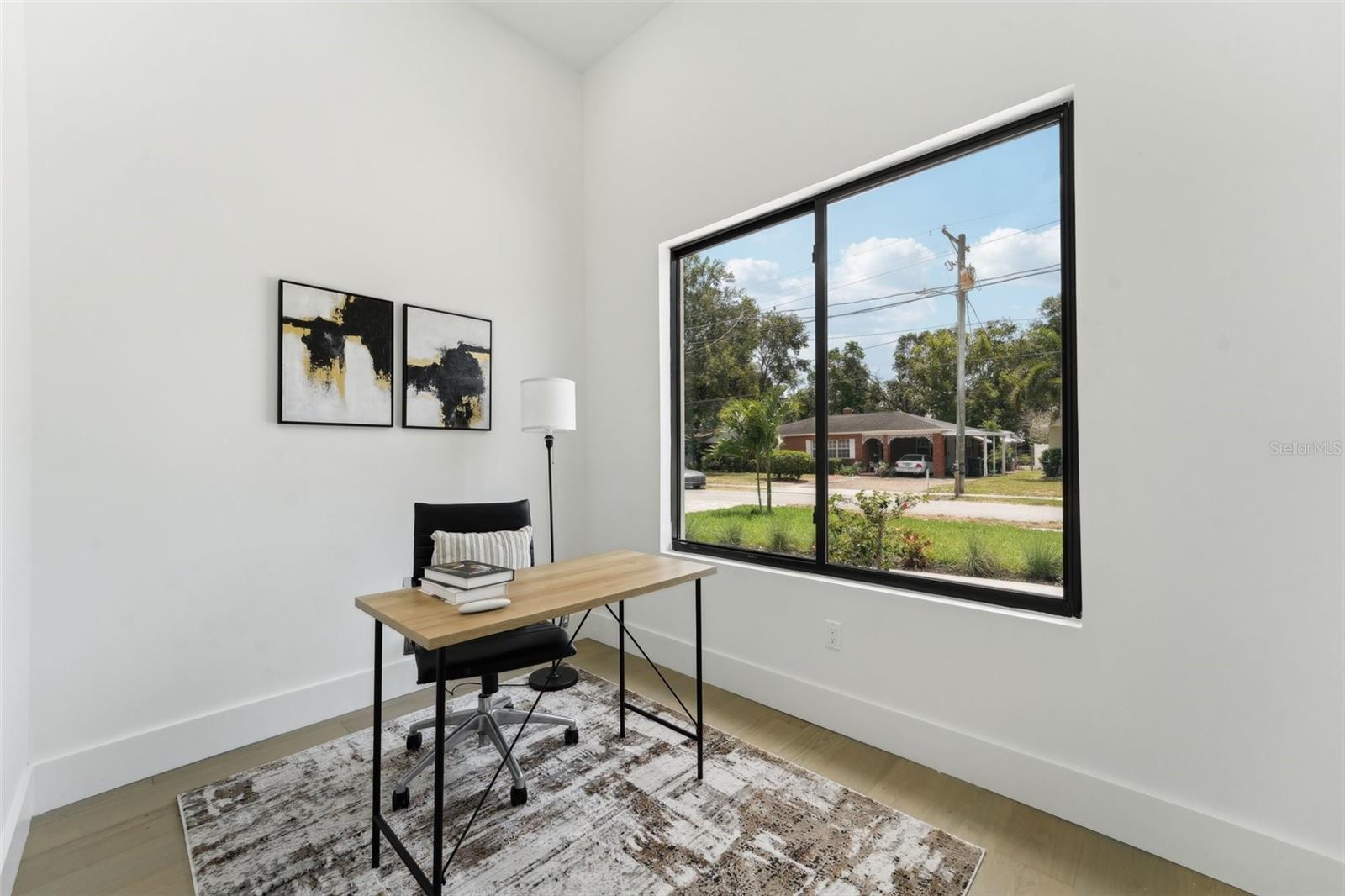 Listing photo id 22 for 3817 San Nicholas Street