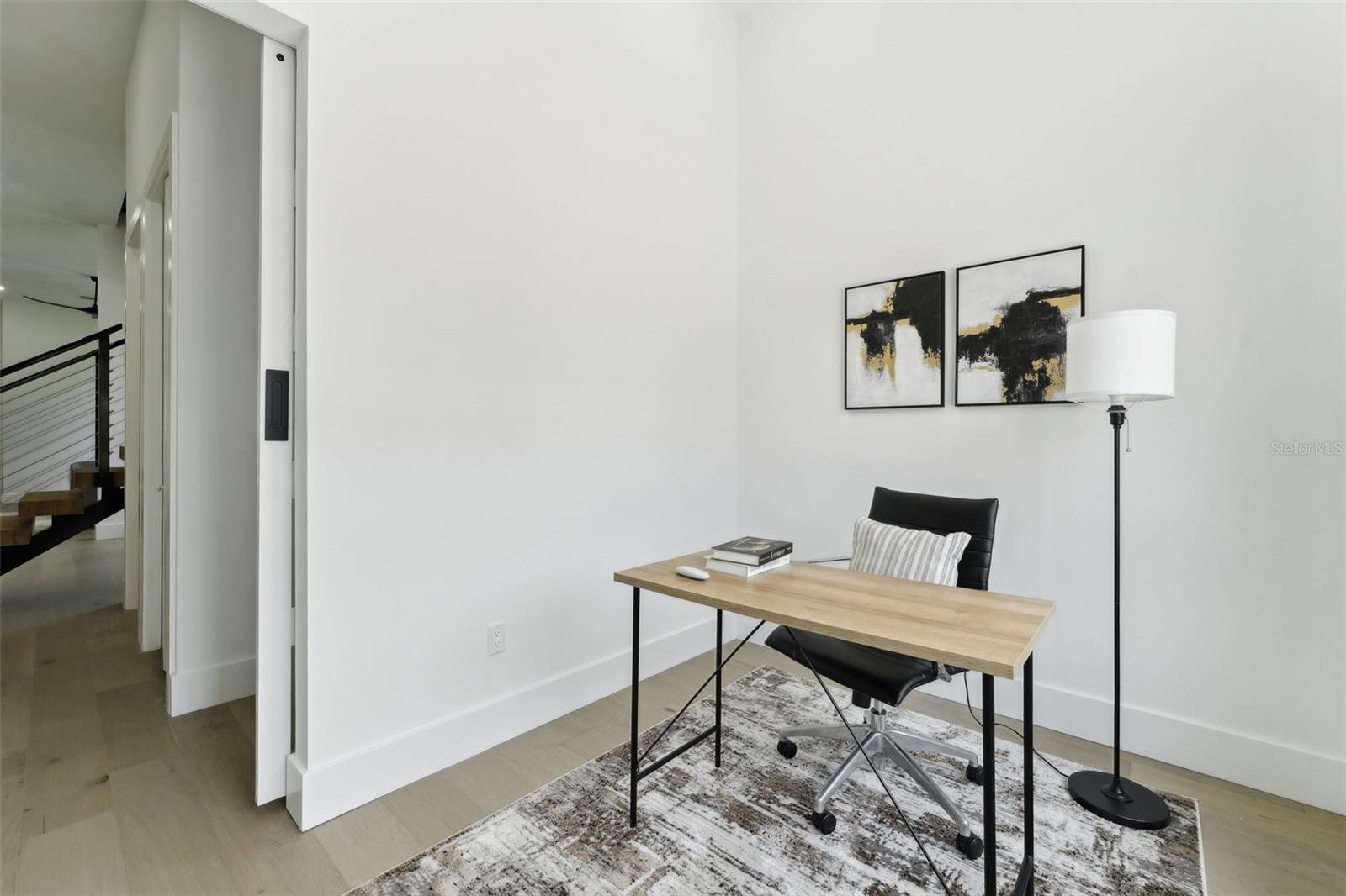 Listing photo id 23 for 3817 San Nicholas Street