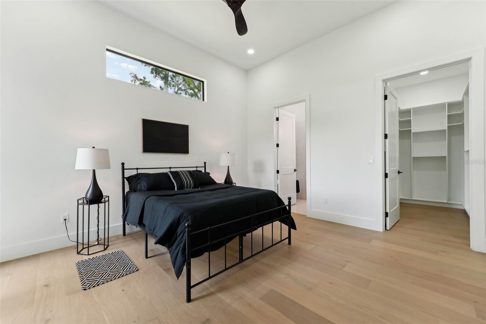 Listing photo id 26 for 3817 San Nicholas Street
