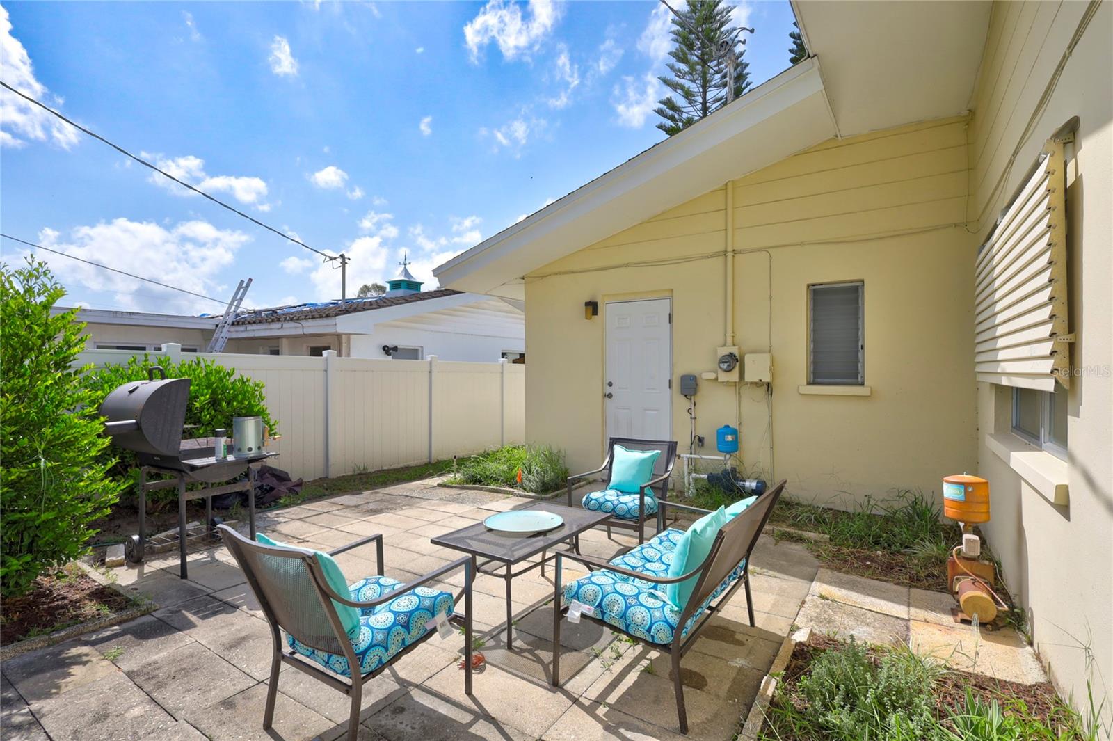 Image 2 of 18 For 1456 Jasmine Way