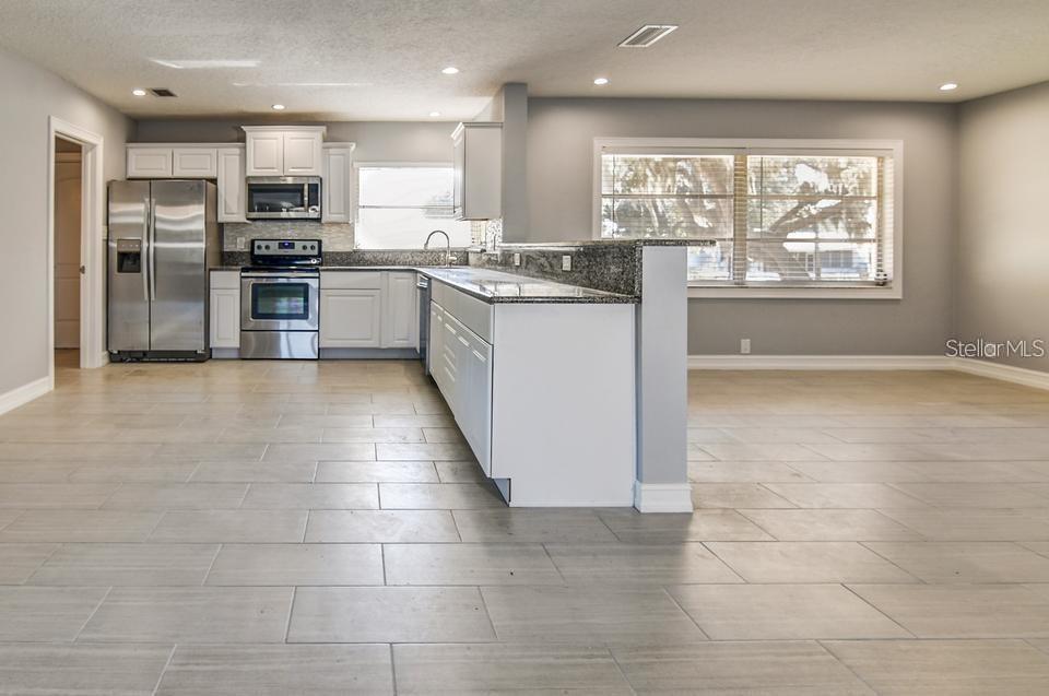 Image 4 of 18 For 1456 Jasmine Way