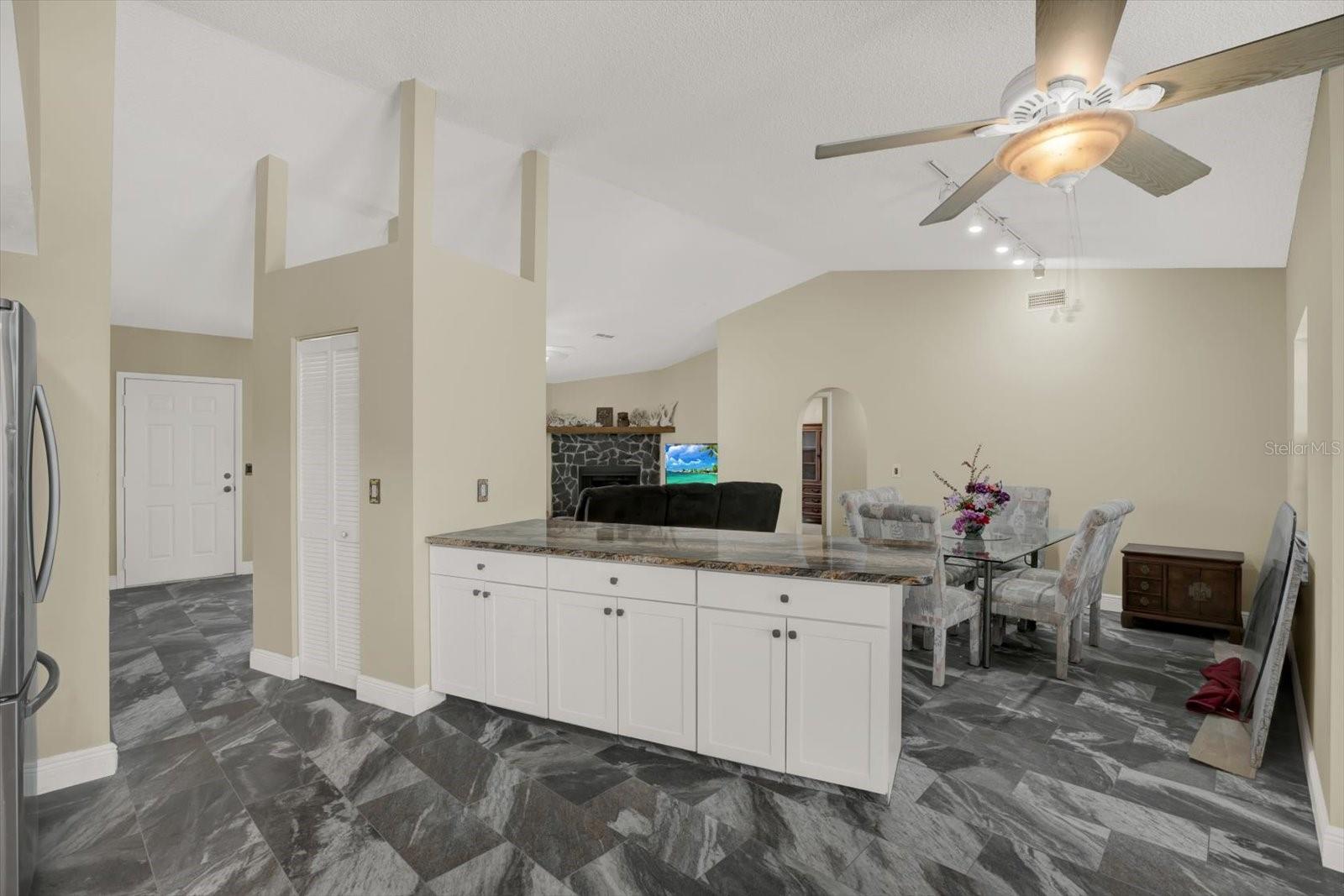 Image 13 of 25 For 8737 Beaver Lane