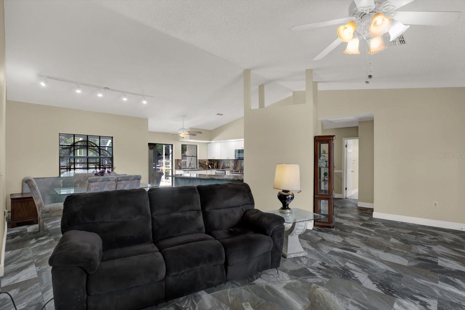 Image 4 of 25 For 8737 Beaver Lane