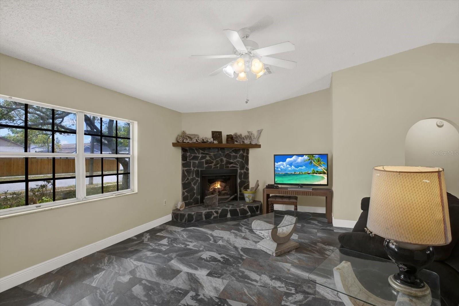 Image 5 of 25 For 8737 Beaver Lane