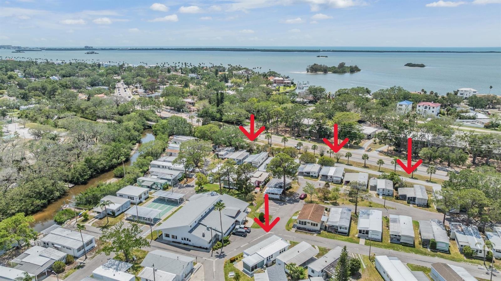 Listing photo id 11 for 605 Michigan Boulevard 13