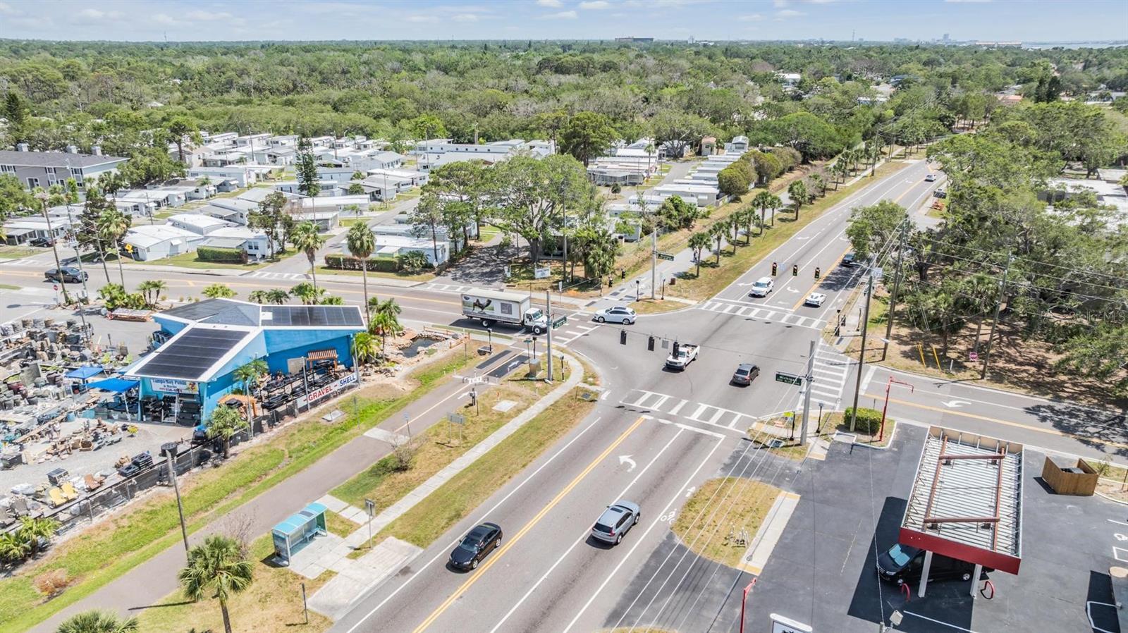 Listing photo id 14 for 605 Michigan Boulevard 13