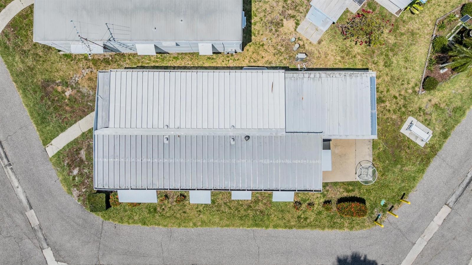 Listing photo id 3 for 605 Michigan Boulevard 13