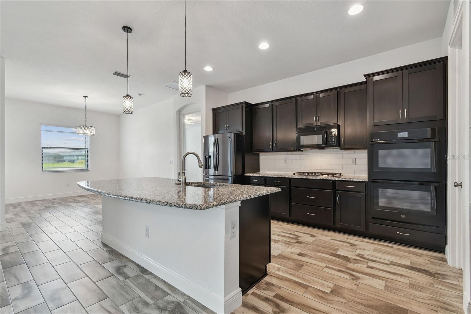 Image 19 of 87 For 12710 Wheatgrass Ct