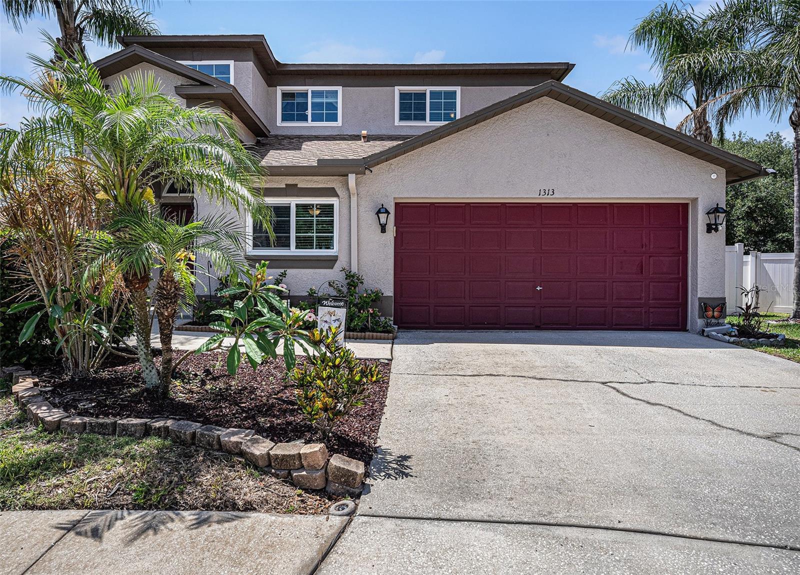 Listing photo id 0 for 1313 Key West Court