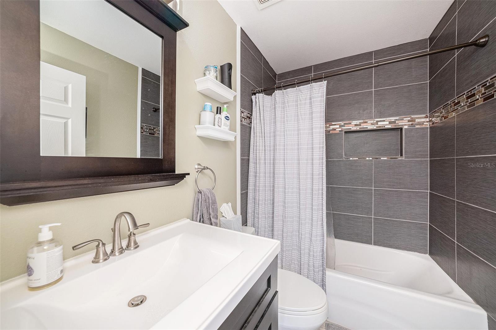 Listing photo id 20 for 1313 Key West Court