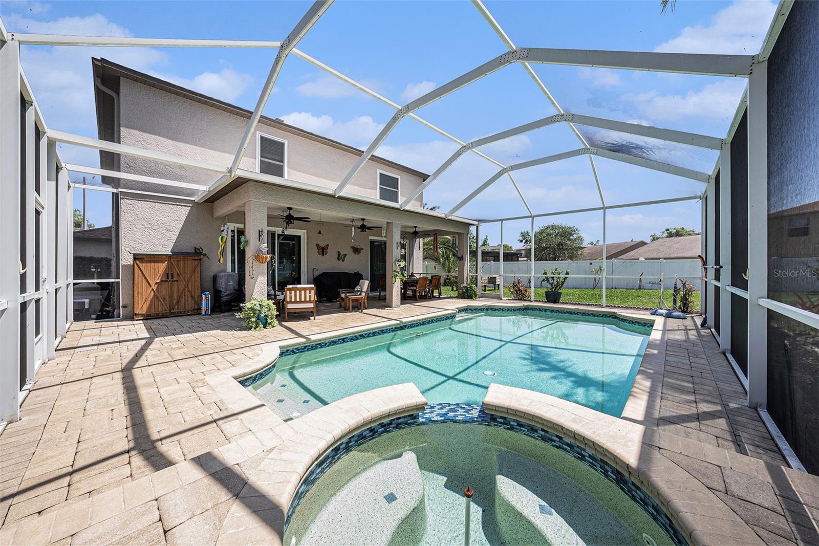 Listing photo id 23 for 1313 Key West Court