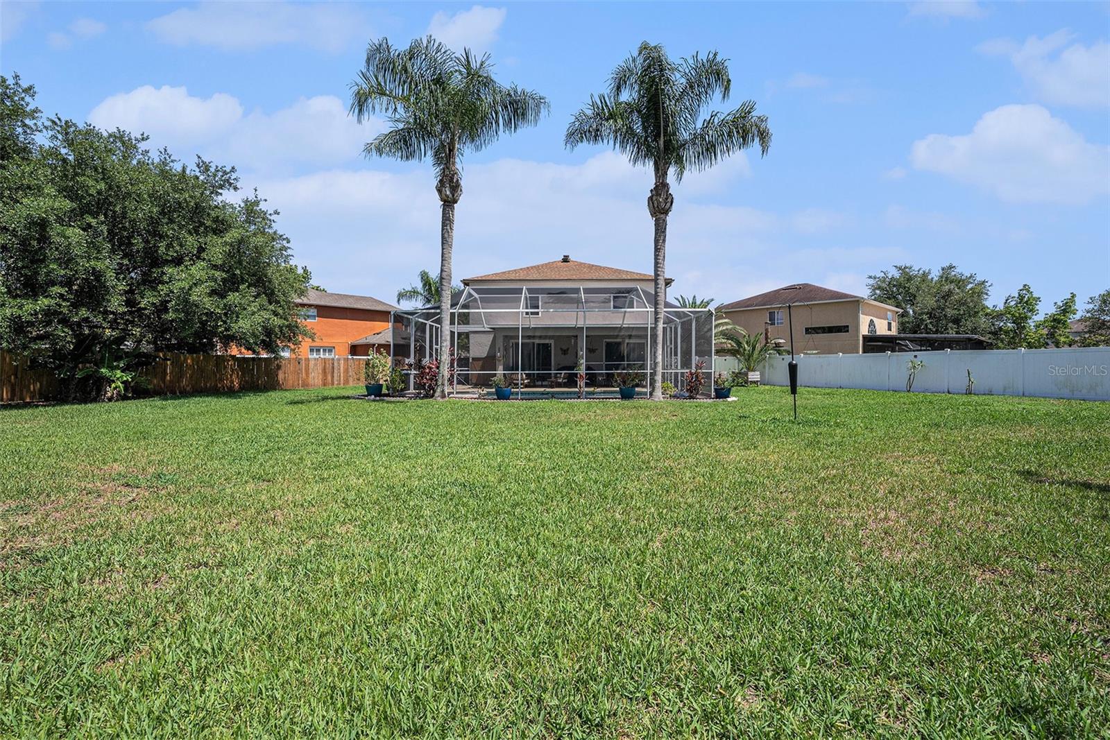 Listing photo id 27 for 1313 Key West Court