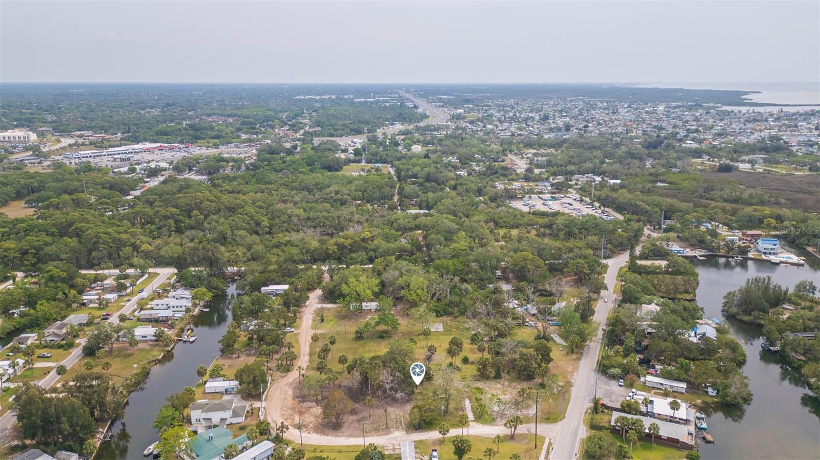 Listing photo id 9 for 14639 Conner Drive