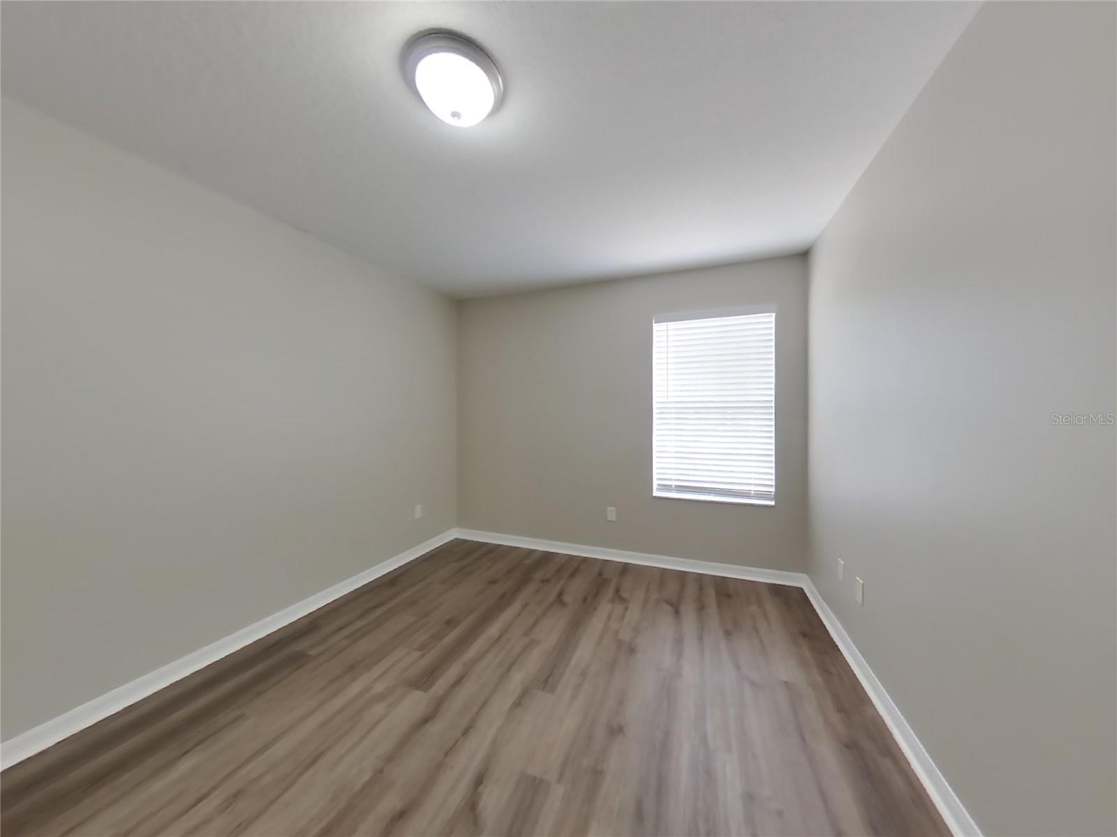 Image 11 of 20 For 1524 Kintla Road