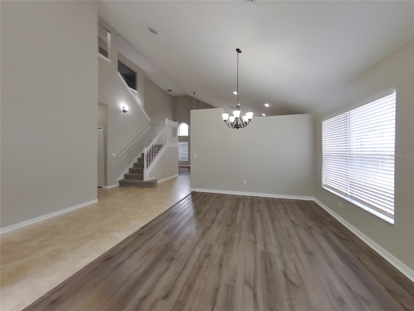 Image 3 of 20 For 1524 Kintla Road