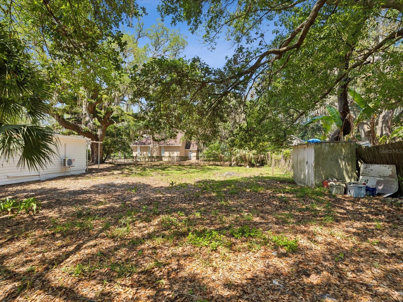 Image 22 of 43 For 7813 Cadillac Avenue