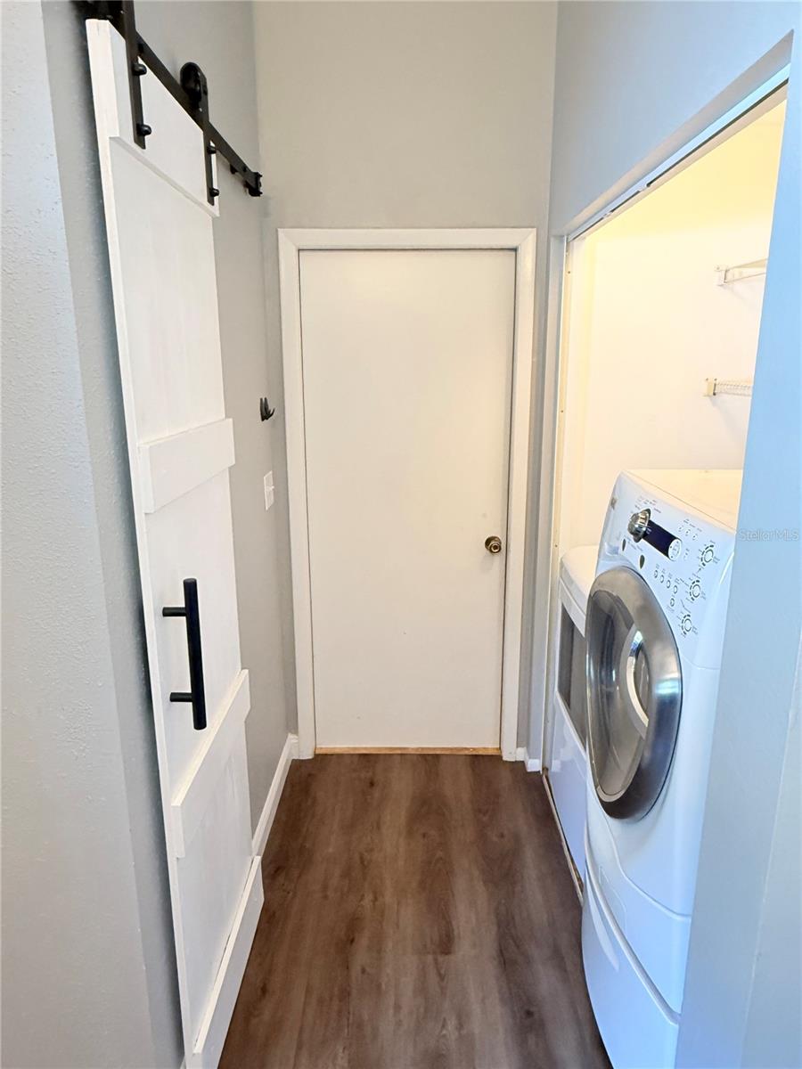 Listing photo id 12 for 11619 Fox Creek Drive