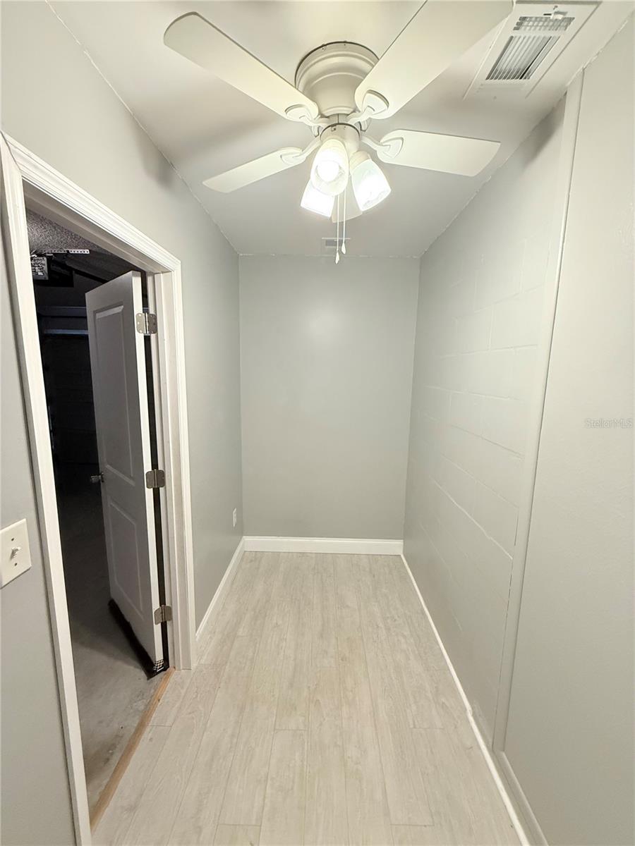 Listing photo id 16 for 11619 Fox Creek Drive