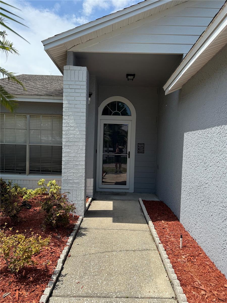 Listing photo id 1 for 11619 Fox Creek Drive