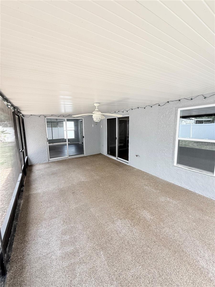 Listing photo id 32 for 11619 Fox Creek Drive