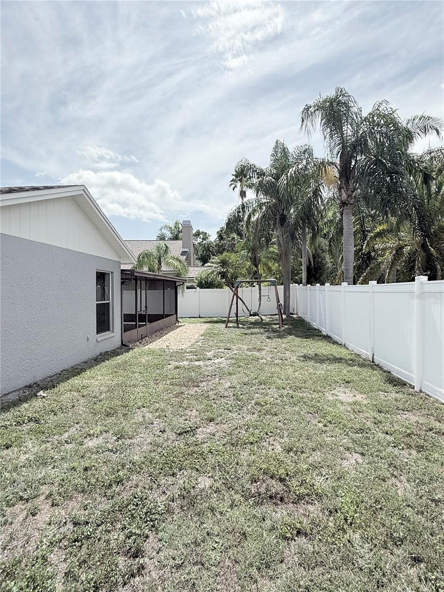Listing photo id 37 for 11619 Fox Creek Drive