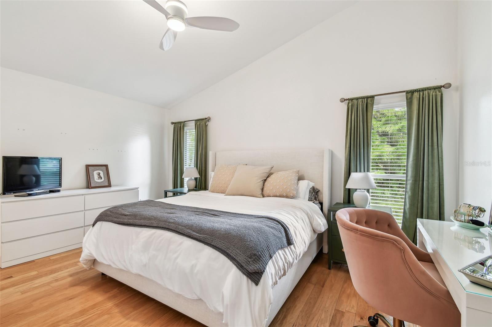 Image 10 of 20 For 3205 De Leon Street F