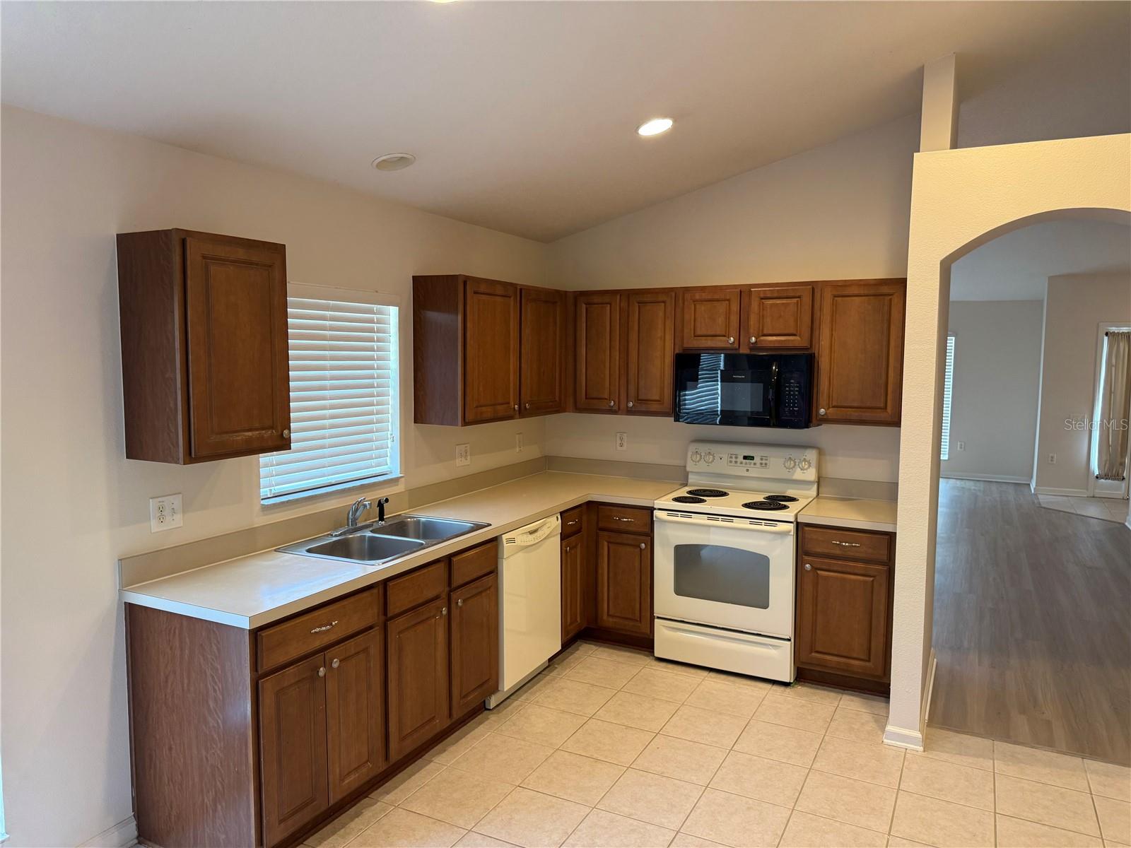 Image 2 of 23 For 7607 Mariners Harbour Drive