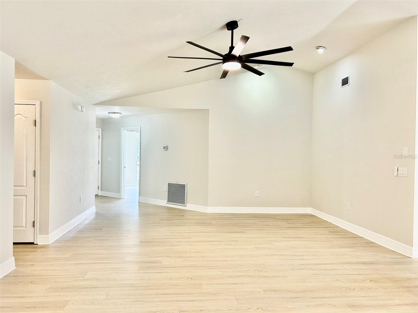 Image 6 of 24 For 607 10th Boulevard