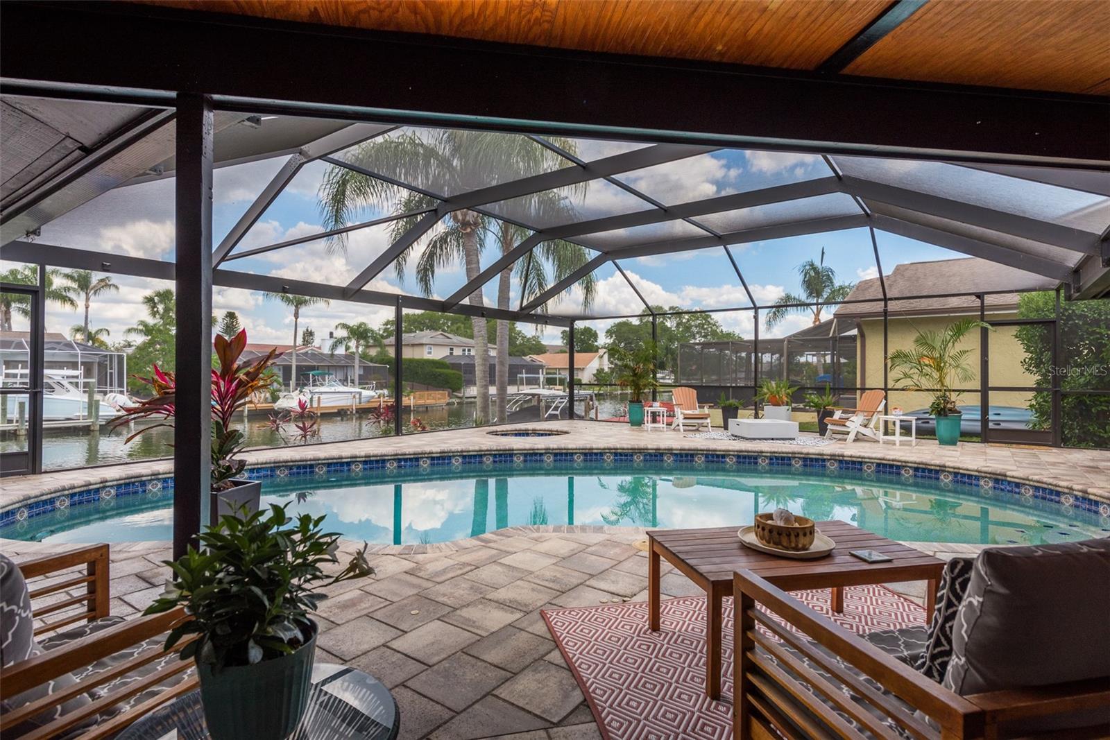 Listing photo id 36 for 5811 Dory Way