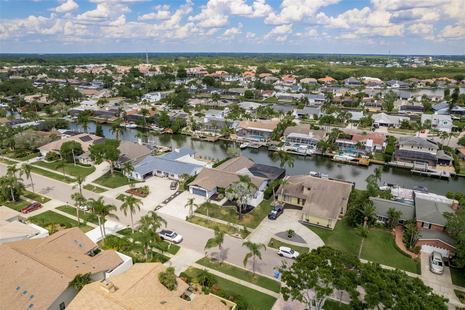 Listing photo id 49 for 5811 Dory Way