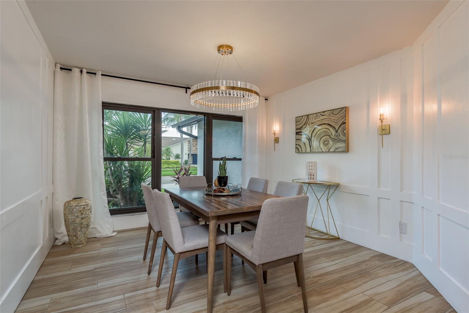 Listing photo id 7 for 5811 Dory Way