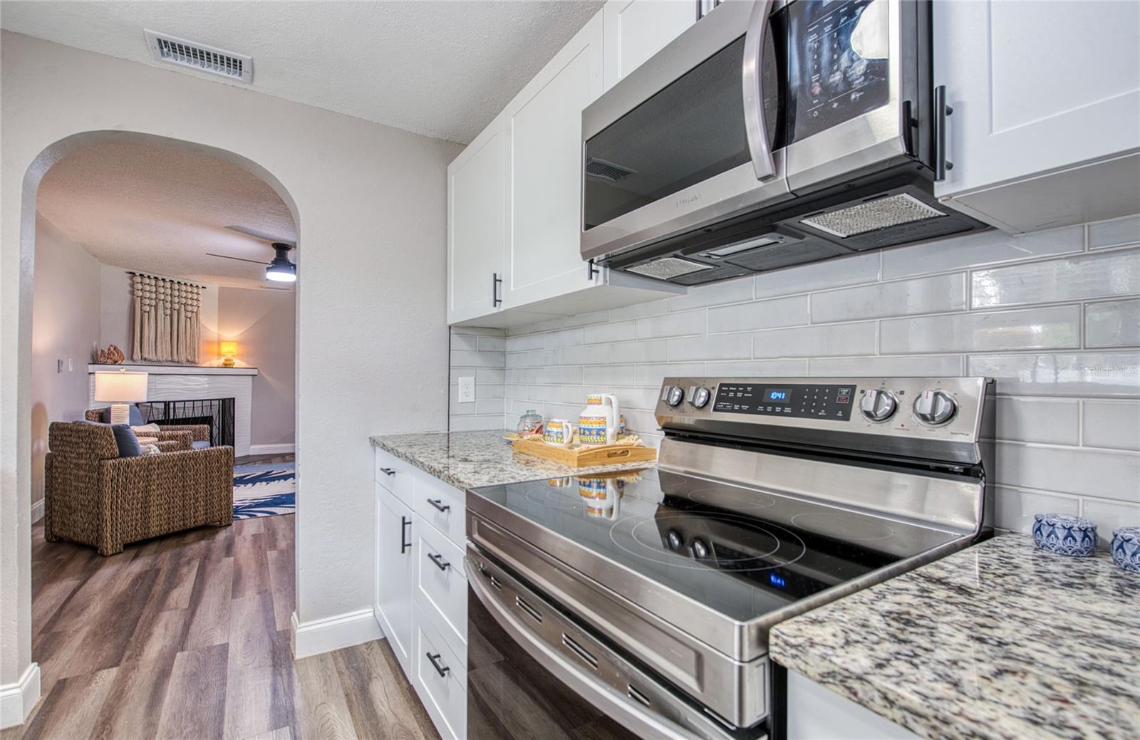 Image 18 of 45 For 770 27th Avenue S