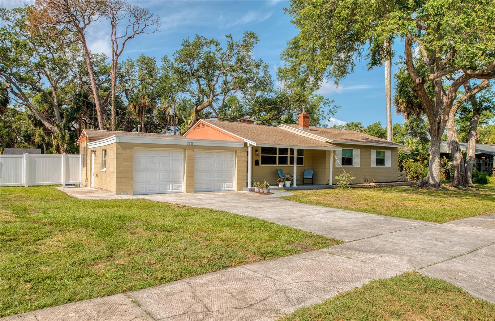 Image 2 of 45 For 770 27th Avenue S
