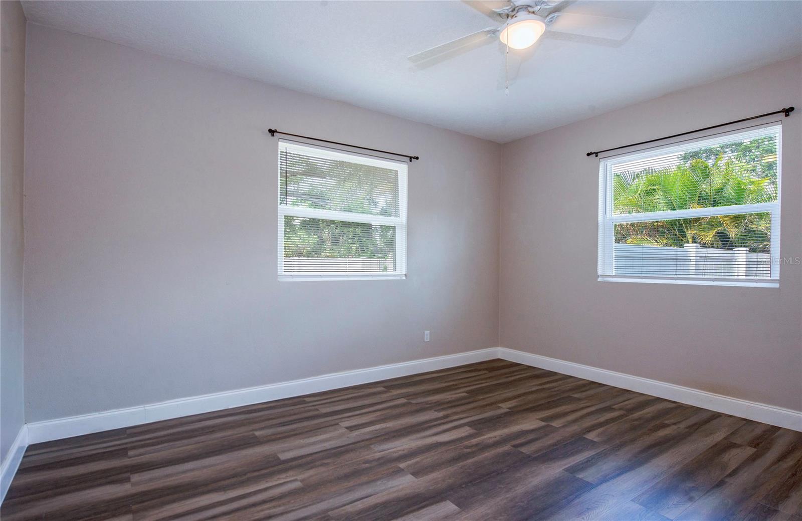 Image 22 of 45 For 770 27th Avenue S
