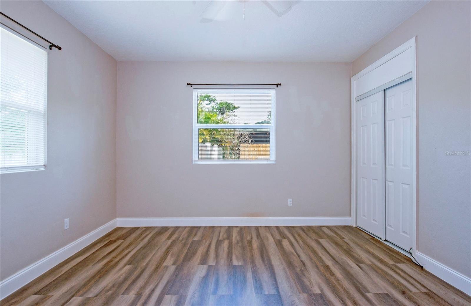 Image 23 of 45 For 770 27th Avenue S