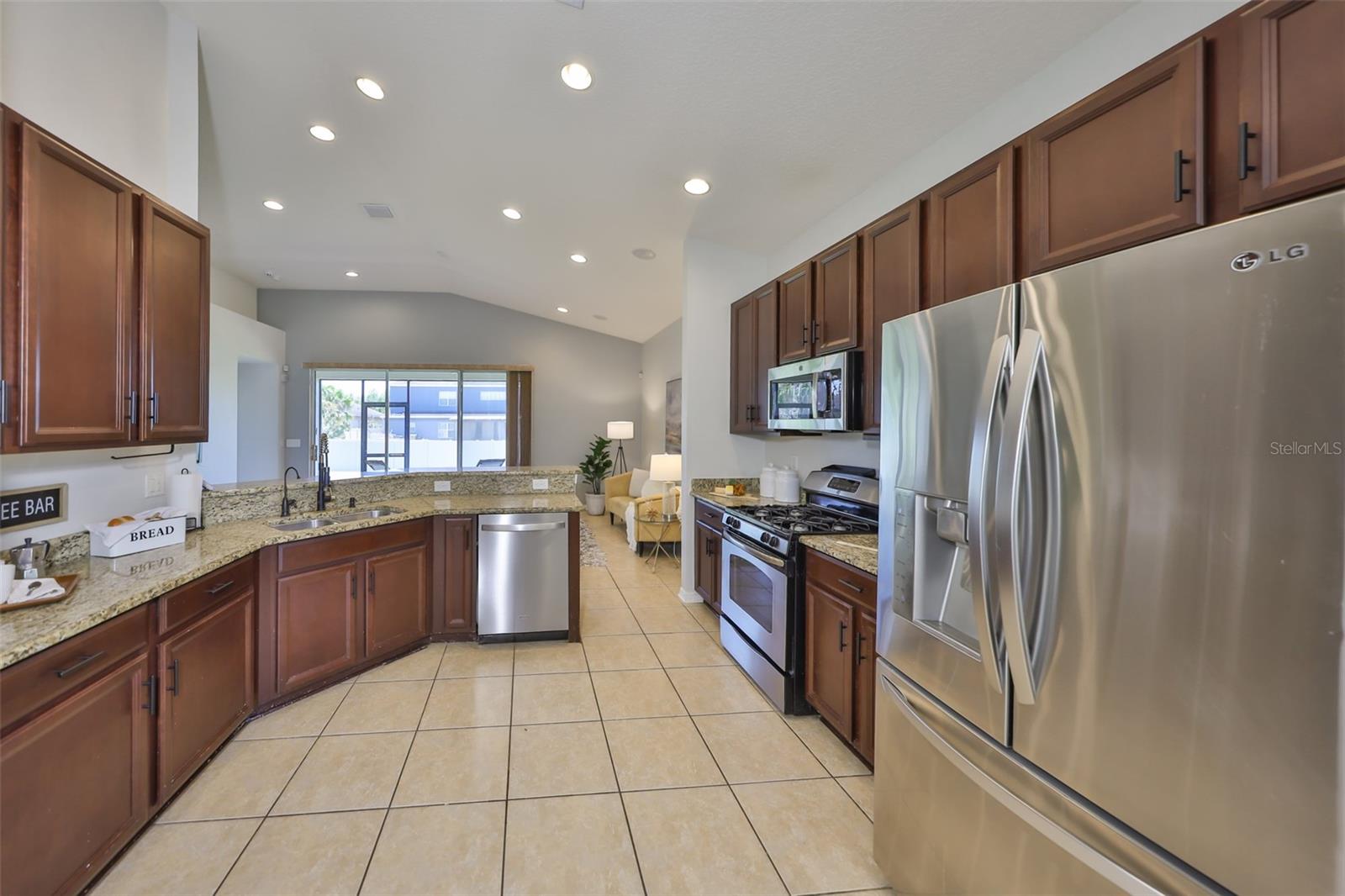 Image 22 of 48 For 11408 Coventry Grove Circle