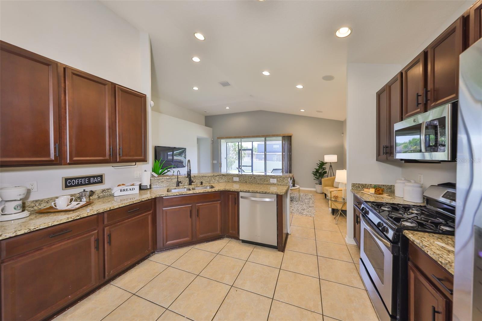 Image 23 of 48 For 11408 Coventry Grove Circle