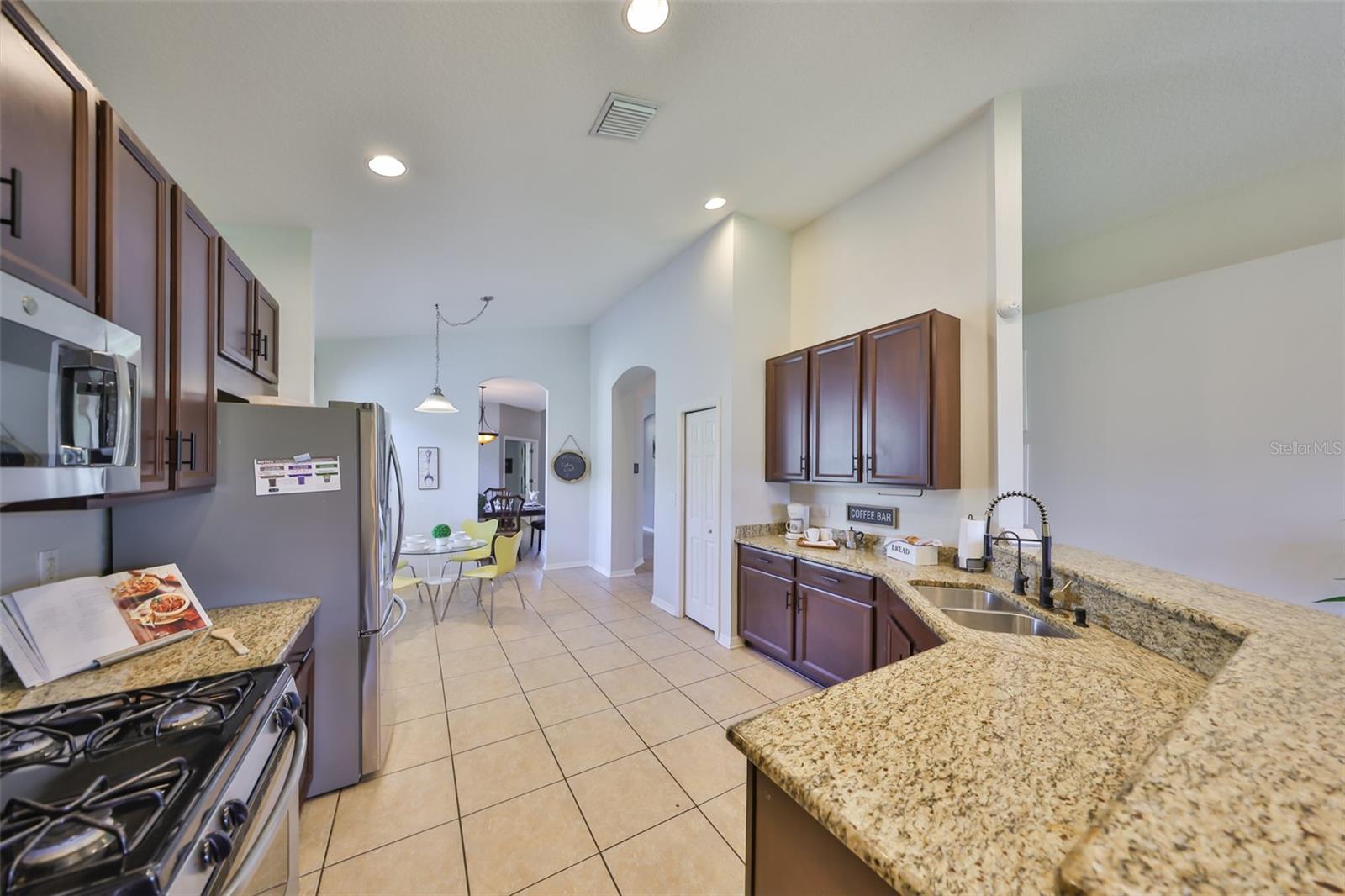 Image 24 of 48 For 11408 Coventry Grove Circle