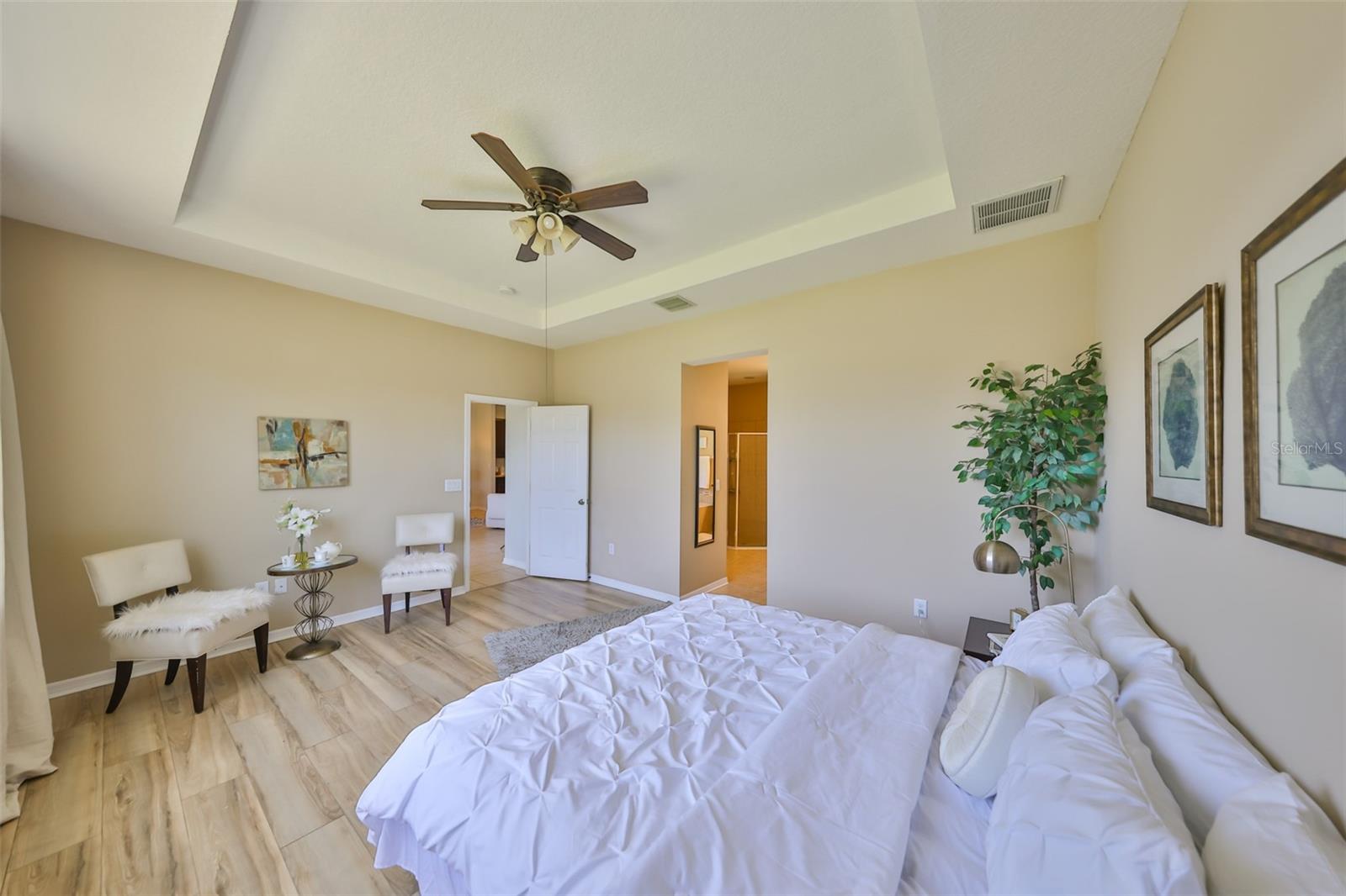 Image 35 of 48 For 11408 Coventry Grove Circle