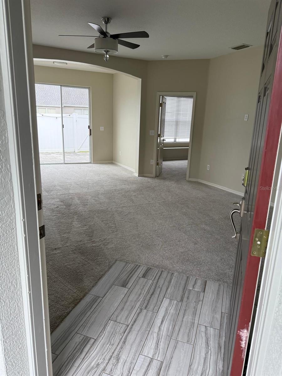 Image 3 of 20 For 2929 Tanglewylde Drive