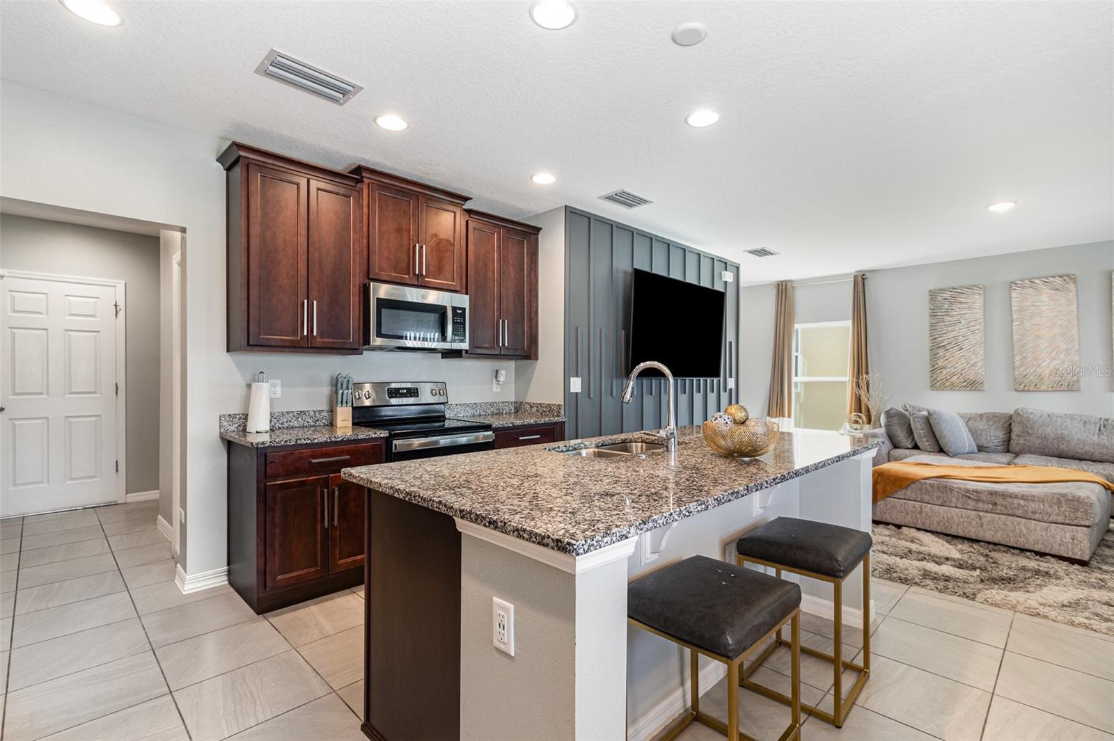 Image 13 of 35 For 6889 Wilson Hammock Avenue