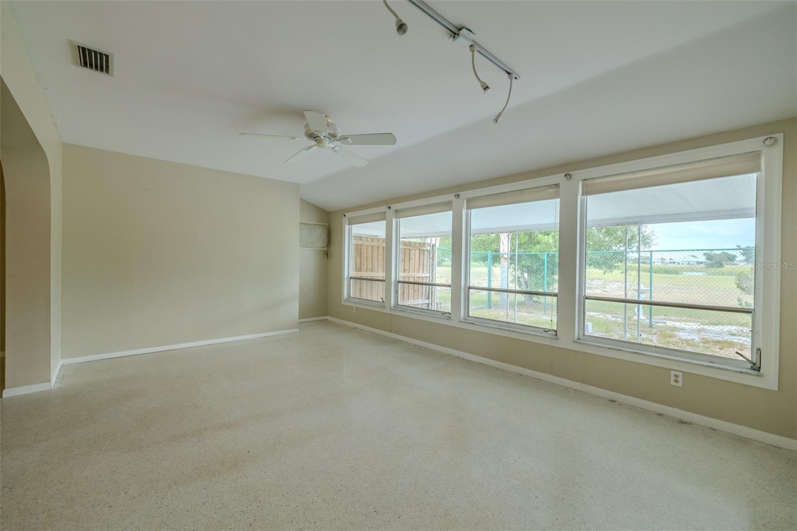 Image 12 of 42 For 1509 Cherry Hills Drive