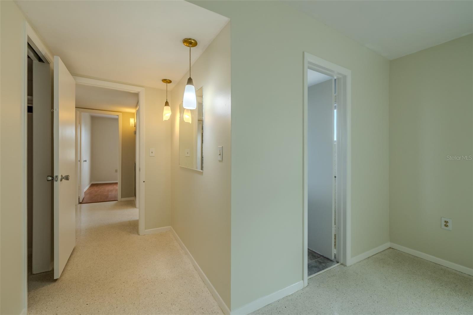 Image 20 of 42 For 1509 Cherry Hills Drive