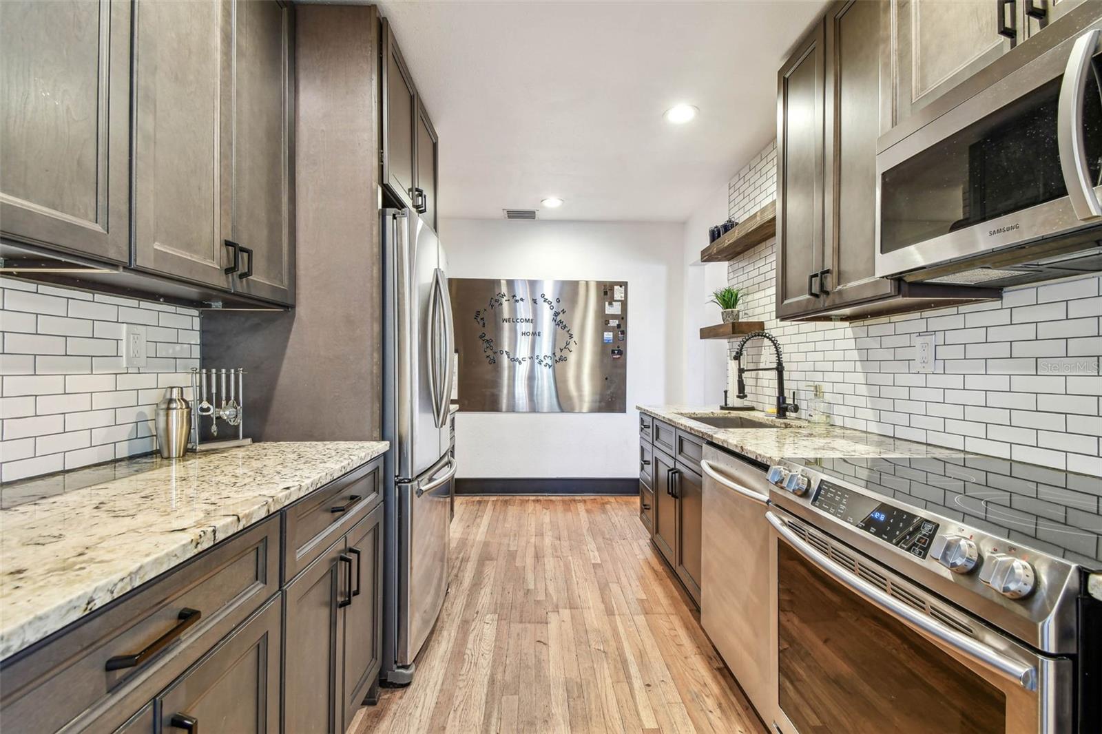 Image 11 of 37 For 233 24th Street N