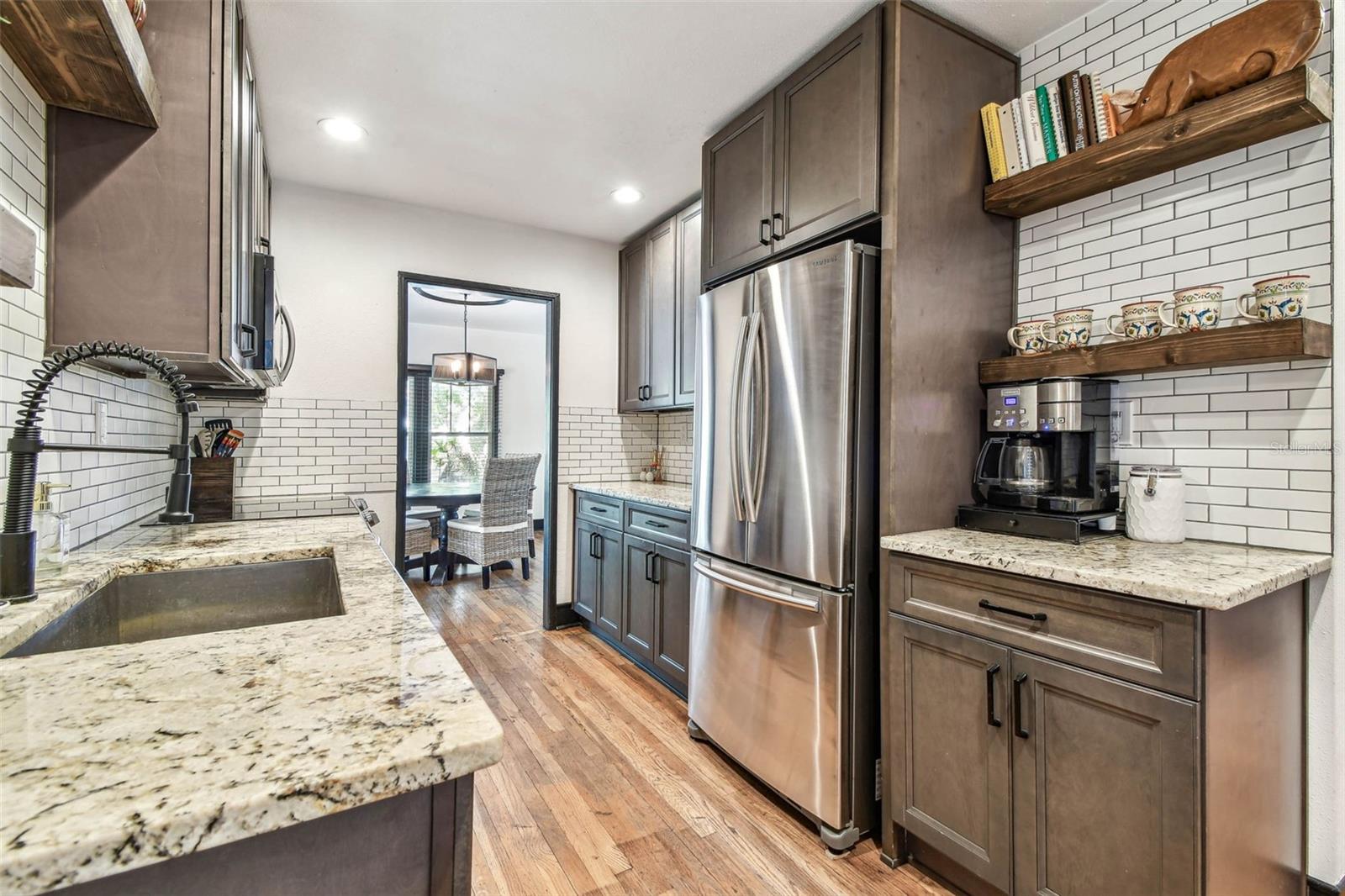 Image 14 of 37 For 233 24th Street N